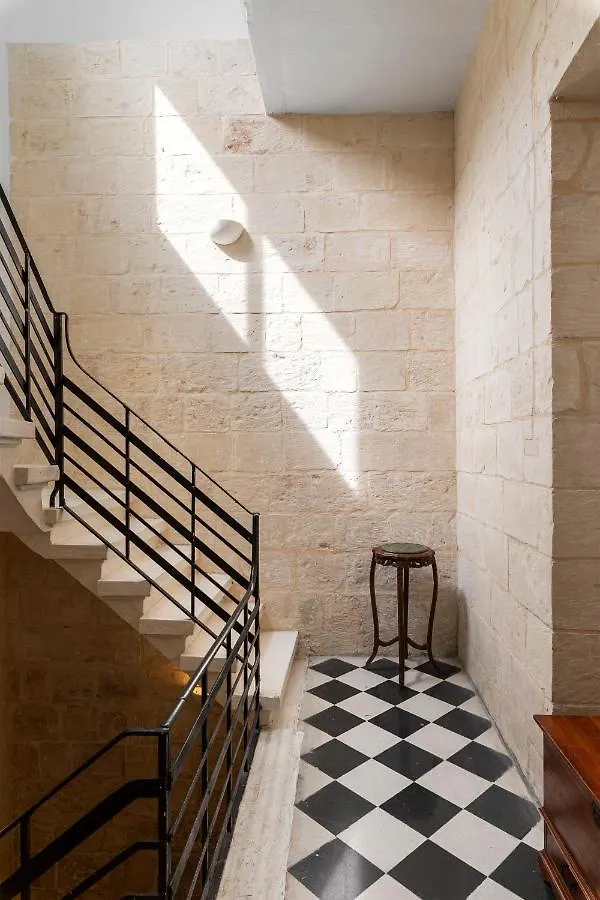 Traditional & Modern Maltese Townhouse - Rooftop Terrace And Sea Views, Close To Birgu Waterfront Cospicua Malta