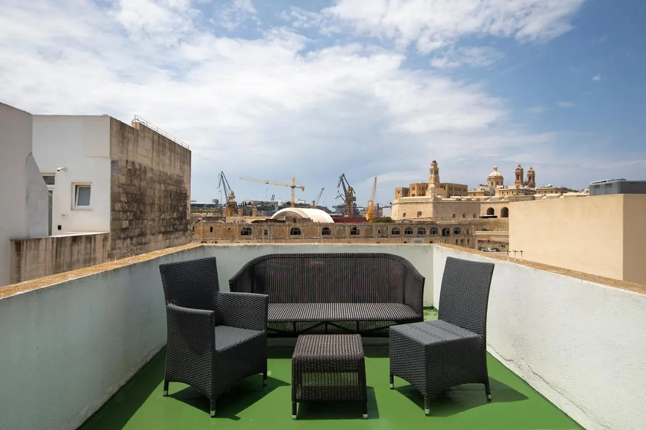 Traditional & Modern Maltese Townhouse - Rooftop Terrace And Sea Views, Close To Birgu Waterfront Cospicua Malta