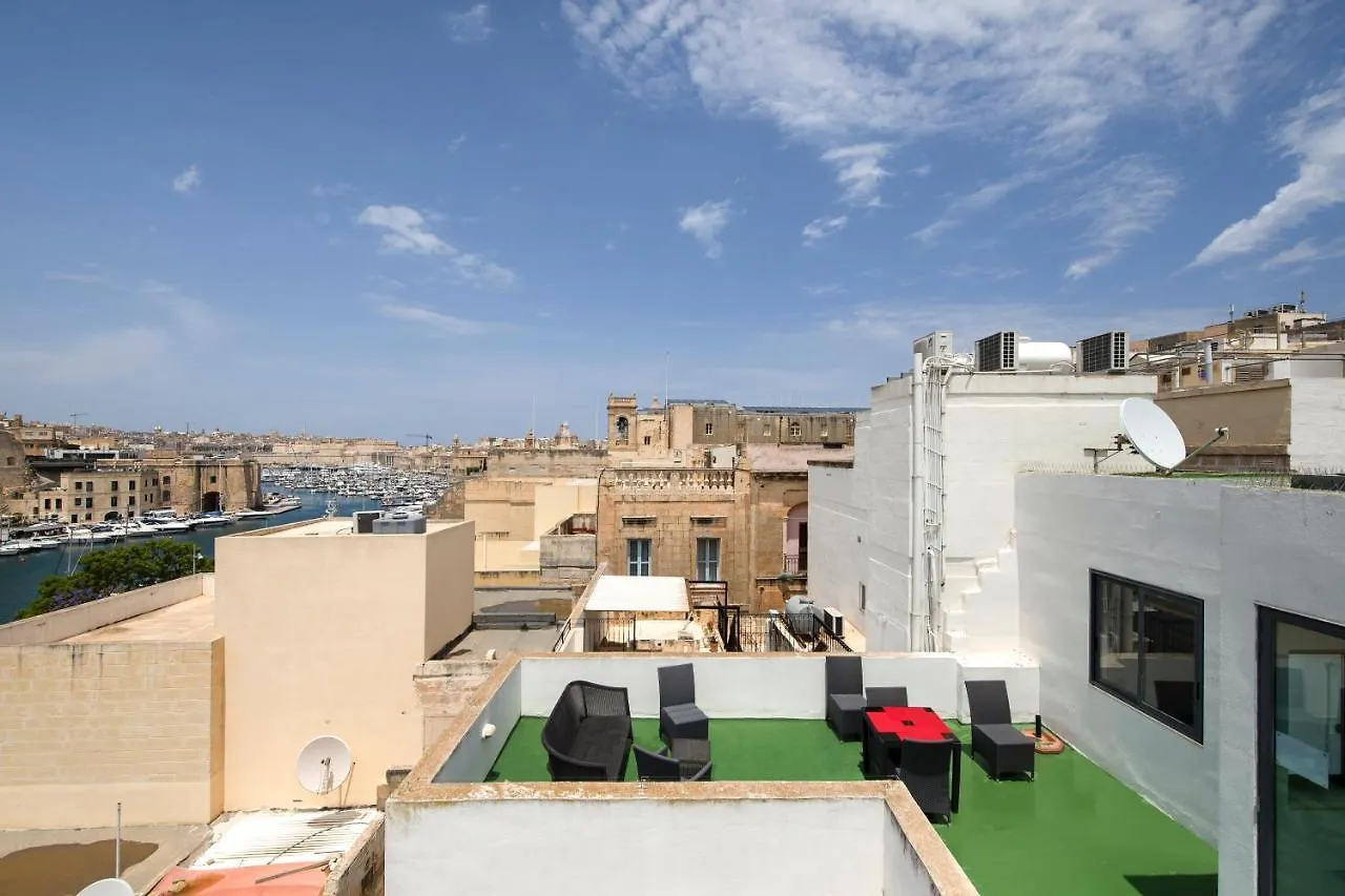 Holiday home Traditional & Modern Maltese Townhouse - Rooftop Terrace And Sea Views, Close To Birgu Waterfront Cospicua Malta